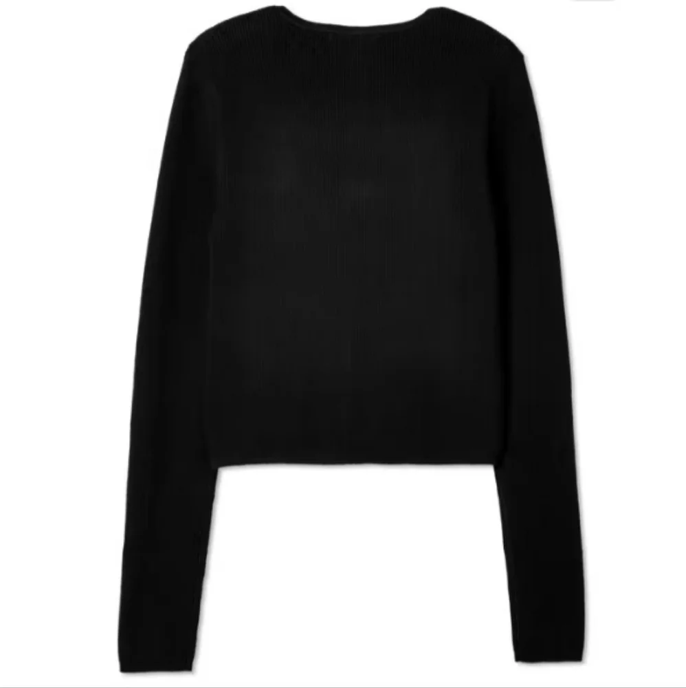 Billie the label Sheryl Scoop Neck Sweater - Picture 4 of 6
